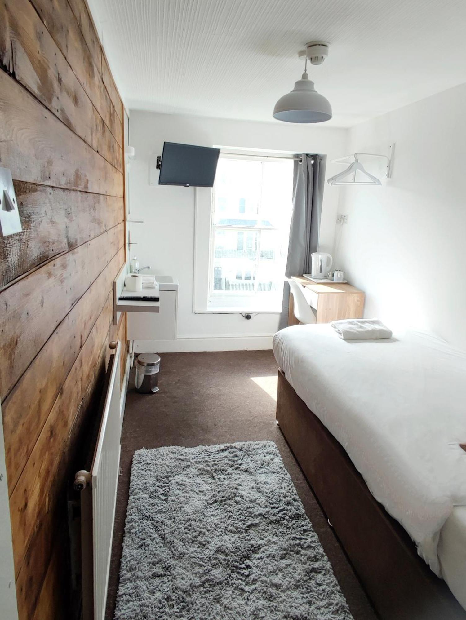 Central Wave Brighton Rom bilde